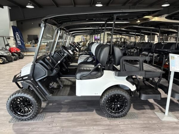 2025 E-Z-GO Express 4 Gas Bright White